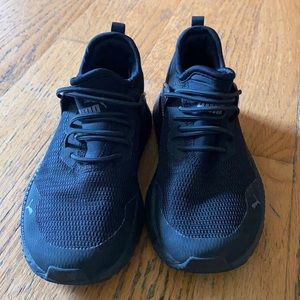 Boys puma slip on shoes
